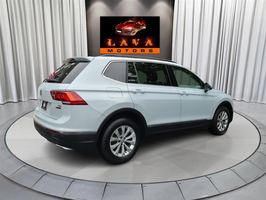 2018 Volkswagen Tiguan 2.0T SEL 4MOTION, available for sale in Canton, Connecticut | Lava Motors. Canton, Connecticut 2018 Volkswagen Tiguan 2.0T SEL 4MOTION, available for sale in Canton, Connecticut | Lava Motors. Canton, Connecticut