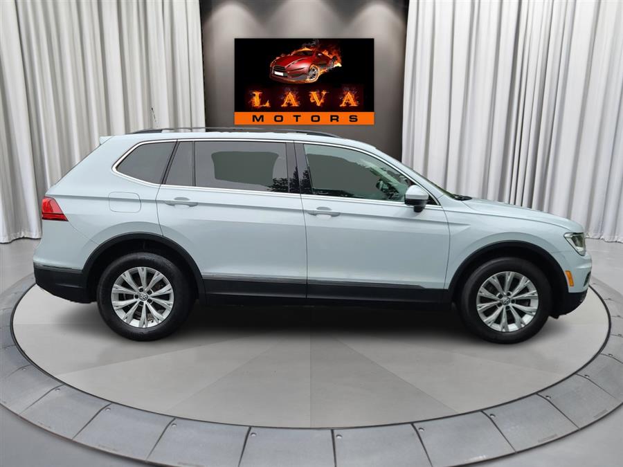 2018 Volkswagen Tiguan 2.0T SEL 4MOTION, available for sale in Canton, Connecticut | Lava Motors. Canton, Connecticut 2018 Volkswagen Tiguan 2.0T SEL 4MOTION, available for sale in Canton, Connecticut | Lava Motors. Canton, Connecticut