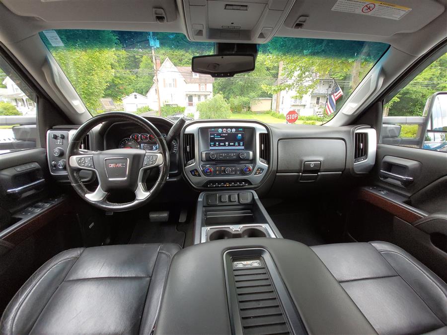 2018 GMC Sierra 2500HD 4WD Crew Cab 153.7" SLT, available for sale in Canton, Connecticut | Lava Motors. Canton, Connecticut 2018 GMC Sierra 2500HD 4WD Crew Cab 153.7" SLT, available for sale in Canton, Connecticut | Lava Motors. Canton, Connecticut