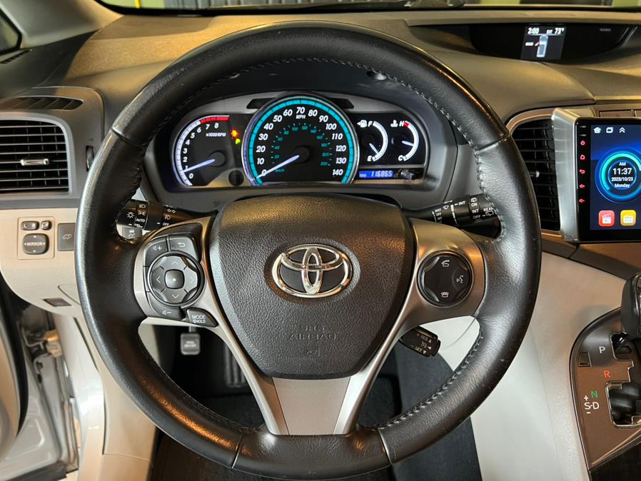2014 Toyota Venza 4dr Wgn V6 FWD XLE (Natl), available for sale in West Hartford, Connecticut | AutoMax. West Hartford, Connecticut 2014 Toyota Venza 4dr Wgn V6 FWD XLE (Natl), available for sale in West Hartford, Connecticut | AutoMax. West Hartford, Connecticut