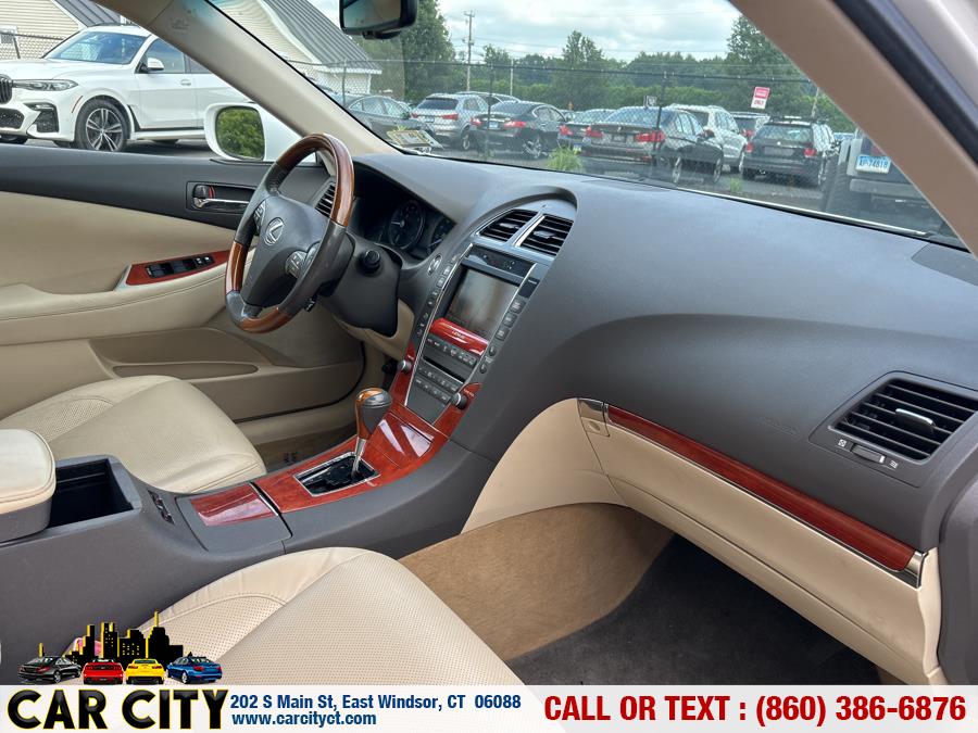 2010 Lexus ES 350 4dr Sdn, available for sale in East Windsor, Connecticut | Car City LLC. East Windsor, Connecticut 2010 Lexus ES 350 4dr Sdn, available for sale in East Windsor, Connecticut | Car City LLC. East Windsor, Connecticut