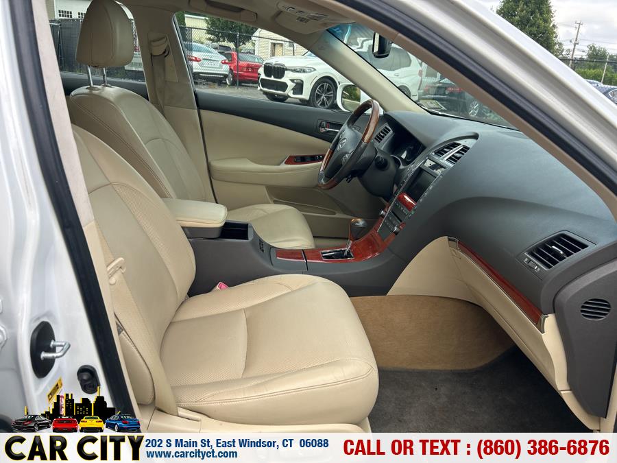 2010 Lexus ES 350 4dr Sdn, available for sale in East Windsor, Connecticut | Car City LLC. East Windsor, Connecticut 2010 Lexus ES 350 4dr Sdn, available for sale in East Windsor, Connecticut | Car City LLC. East Windsor, Connecticut