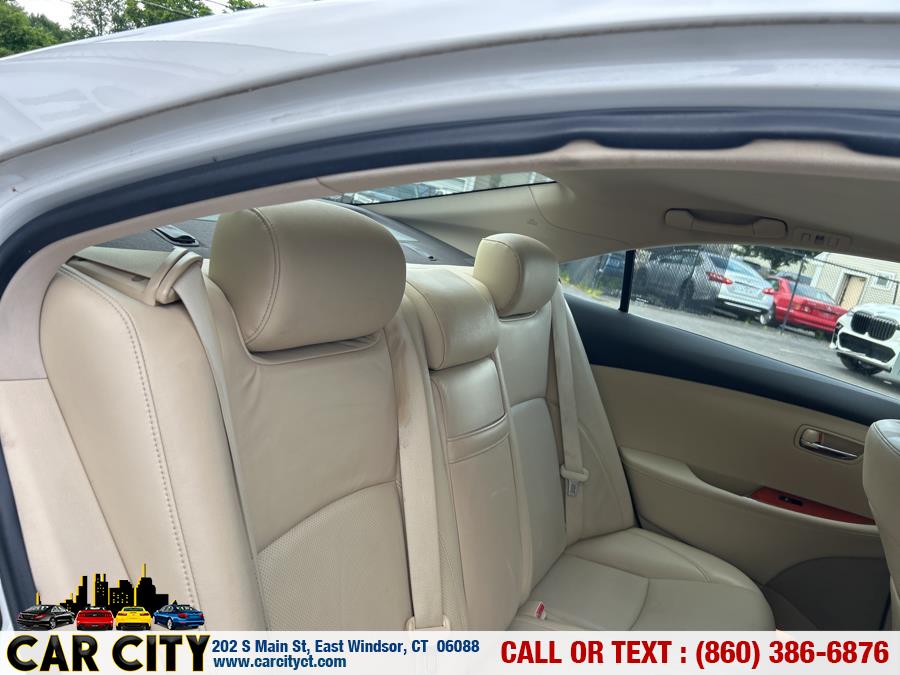 2010 Lexus ES 350 4dr Sdn, available for sale in East Windsor, Connecticut | Car City LLC. East Windsor, Connecticut 2010 Lexus ES 350 4dr Sdn, available for sale in East Windsor, Connecticut | Car City LLC. East Windsor, Connecticut