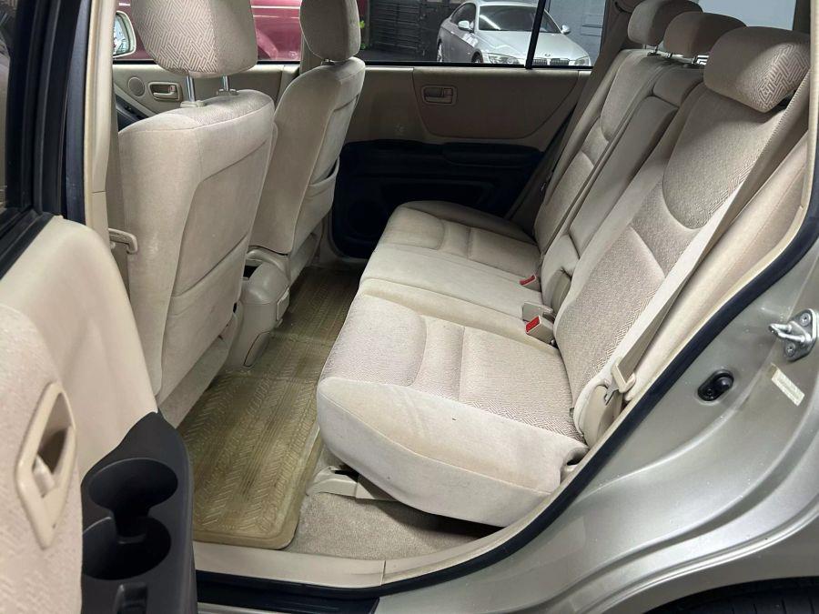 2002 Toyota Highlander Sport Utility 4D, available for sale in Garfield, New Jersey | Urban Motors Collection. Garfield, New Jersey 2002 Toyota Highlander Sport Utility 4D, available for sale in Garfield, New Jersey | Urban Motors Collection. Garfield, New Jersey