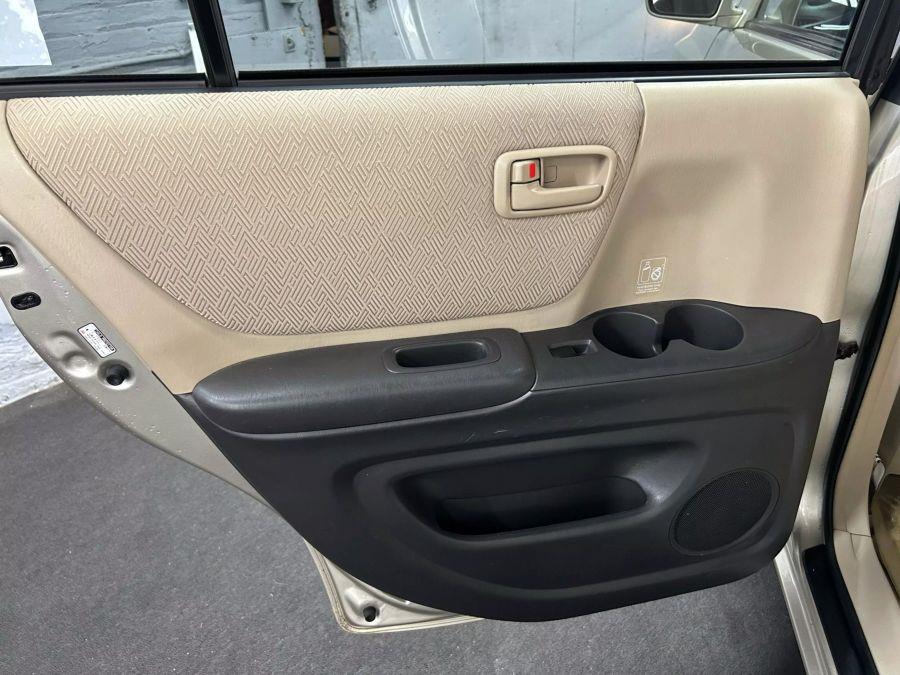 2002 Toyota Highlander Sport Utility 4D, available for sale in Garfield, New Jersey | Urban Motors Collection. Garfield, New Jersey 2002 Toyota Highlander Sport Utility 4D, available for sale in Garfield, New Jersey | Urban Motors Collection. Garfield, New Jersey