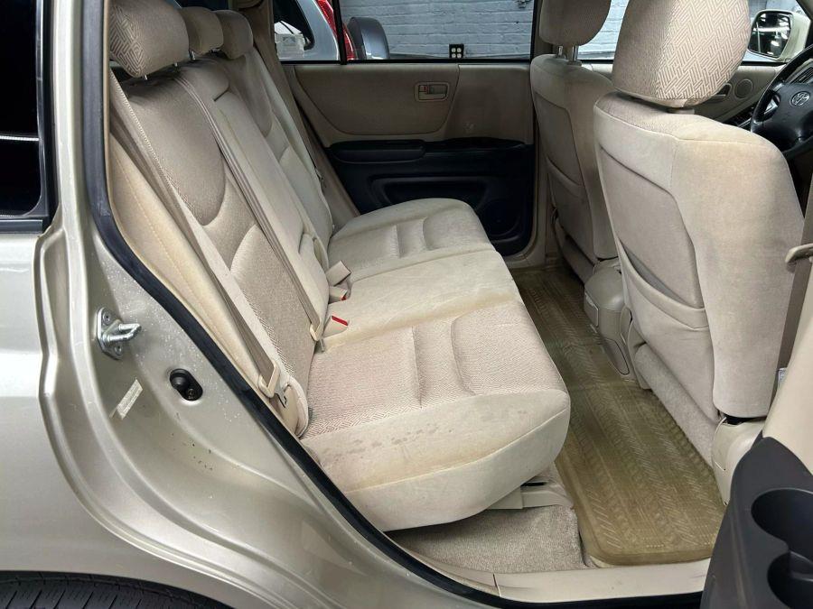 2002 Toyota Highlander Sport Utility 4D, available for sale in Garfield, New Jersey | Urban Motors Collection. Garfield, New Jersey 2002 Toyota Highlander Sport Utility 4D, available for sale in Garfield, New Jersey | Urban Motors Collection. Garfield, New Jersey