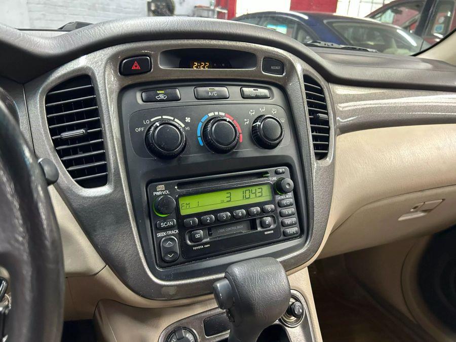 2002 Toyota Highlander Sport Utility 4D, available for sale in Garfield, New Jersey | Urban Motors Collection. Garfield, New Jersey 2002 Toyota Highlander Sport Utility 4D, available for sale in Garfield, New Jersey | Urban Motors Collection. Garfield, New Jersey
