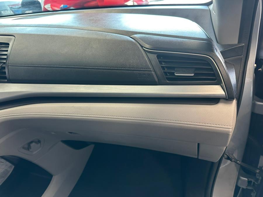 2019 Honda Odyssey EX-L Auto, available for sale in Inwood, New York | 5 Towns Drive. Inwood, New York 2019 Honda Odyssey EX-L Auto, available for sale in Inwood, New York | 5 Towns Drive. Inwood, New York