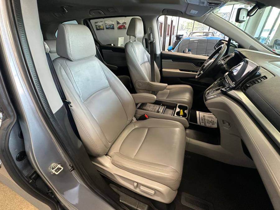 2019 Honda Odyssey EX-L Auto, available for sale in Inwood, New York | 5 Towns Drive. Inwood, New York 2019 Honda Odyssey EX-L Auto, available for sale in Inwood, New York | 5 Towns Drive. Inwood, New York