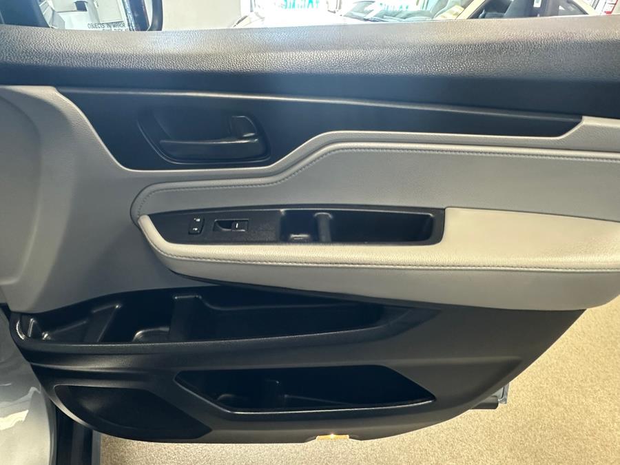 2019 Honda Odyssey EX-L Auto, available for sale in Inwood, New York | 5 Towns Drive. Inwood, New York 2019 Honda Odyssey EX-L Auto, available for sale in Inwood, New York | 5 Towns Drive. Inwood, New York
