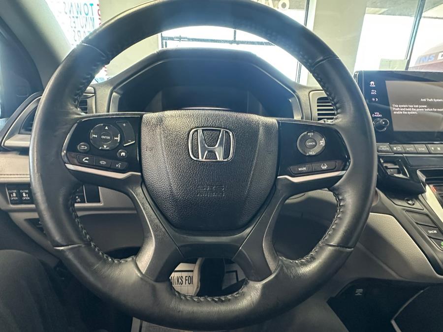2019 Honda Odyssey EX-L Auto, available for sale in Inwood, New York | 5 Towns Drive. Inwood, New York 2019 Honda Odyssey EX-L Auto, available for sale in Inwood, New York | 5 Towns Drive. Inwood, New York