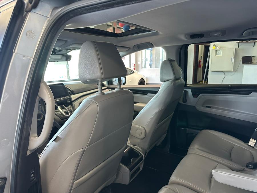 2019 Honda Odyssey EX-L Auto, available for sale in Inwood, New York | 5 Towns Drive. Inwood, New York 2019 Honda Odyssey EX-L Auto, available for sale in Inwood, New York | 5 Towns Drive. Inwood, New York