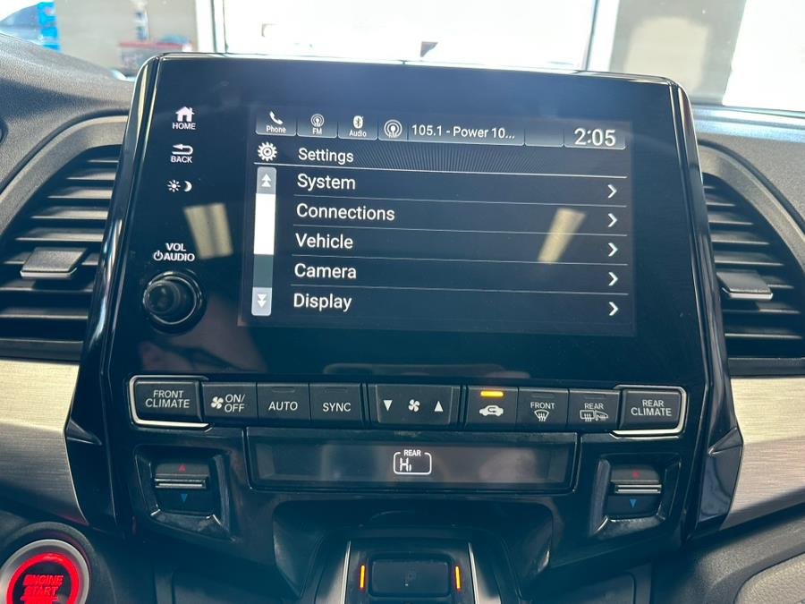 2019 Honda Odyssey EX-L Auto, available for sale in Inwood, New York | 5 Towns Drive. Inwood, New York 2019 Honda Odyssey EX-L Auto, available for sale in Inwood, New York | 5 Towns Drive. Inwood, New York