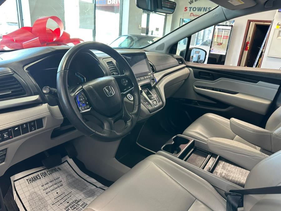 2019 Honda Odyssey EX-L Auto, available for sale in Inwood, New York | 5 Towns Drive. Inwood, New York 2019 Honda Odyssey EX-L Auto, available for sale in Inwood, New York | 5 Towns Drive. Inwood, New York