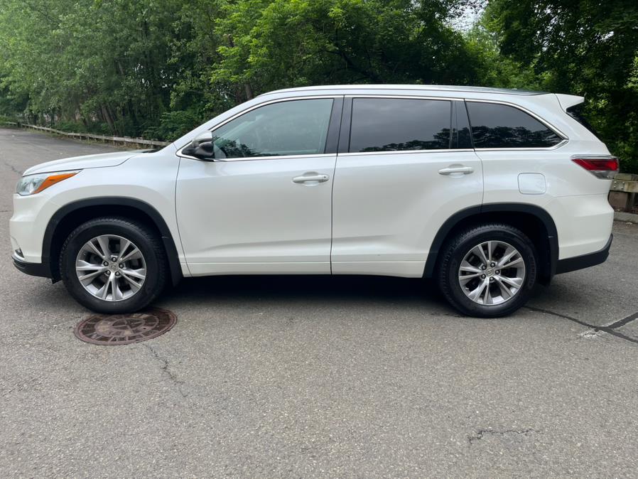 2015 Toyota Highlander AWD 4dr V6 XLE (Natl), available for sale in New Britain, Connecticut | Supreme Automotive. New Britain, Connecticut 2015 Toyota Highlander AWD 4dr V6 XLE (Natl), available for sale in New Britain, Connecticut | Supreme Automotive. New Britain, Connecticut