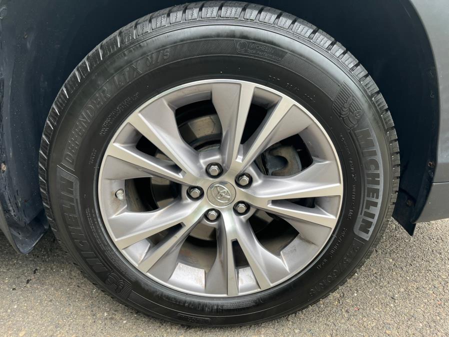 2015 Toyota Highlander AWD 4dr V6 XLE (Natl), available for sale in New Britain, Connecticut | Supreme Automotive. New Britain, Connecticut 2015 Toyota Highlander AWD 4dr V6 XLE (Natl), available for sale in New Britain, Connecticut | Supreme Automotive. New Britain, Connecticut