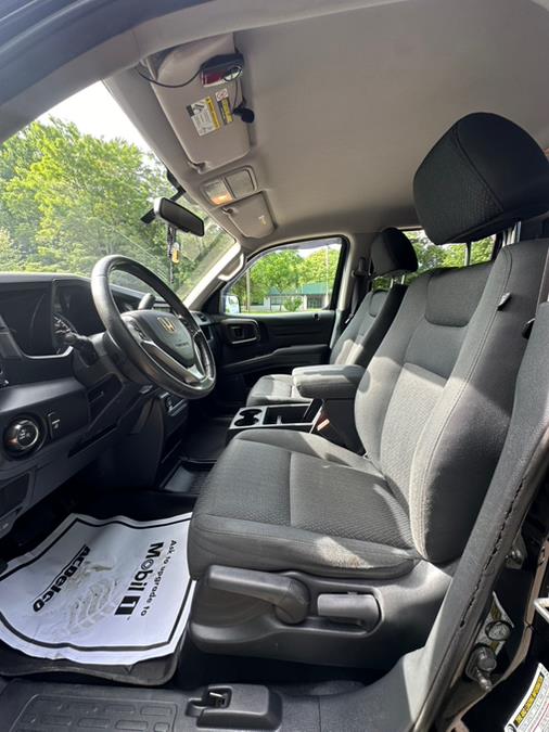 2013 Honda Ridgeline 4WD Crew Cab Sport, available for sale in New Britain, Connecticut | Supreme Automotive. New Britain, Connecticut 2013 Honda Ridgeline 4WD Crew Cab Sport, available for sale in New Britain, Connecticut | Supreme Automotive. New Britain, Connecticut