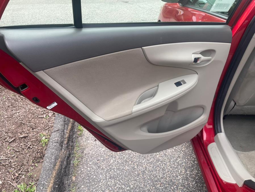 2009 Toyota Corolla 4dr Sdn Auto LE, available for sale in New Milford, Connecticut | Faustos Auto Body and Repairs LLC. New Milford, Connecticut 2009 Toyota Corolla 4dr Sdn Auto LE, available for sale in New Milford, Connecticut | Faustos Auto Body and Repairs LLC. New Milford, Connecticut