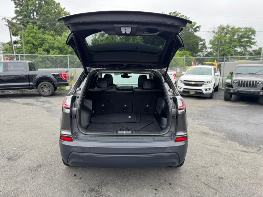 2019 Jeep Cherokee Latitude Plus 4x4, available for sale in Irvington, New Jersey | Elis Motors Corp. Irvington, New Jersey 2019 Jeep Cherokee Latitude Plus 4x4, available for sale in Irvington, New Jersey | Elis Motors Corp. Irvington, New Jersey