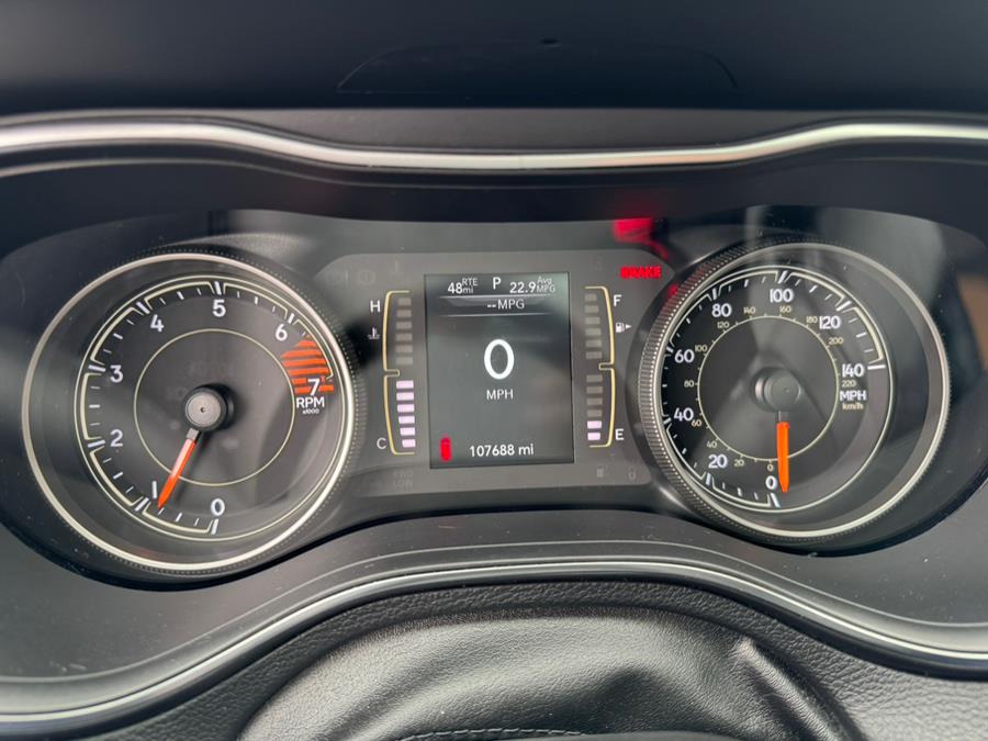 2019 Jeep Cherokee Latitude Plus 4x4, available for sale in Irvington, New Jersey | Elis Motors Corp. Irvington, New Jersey 2019 Jeep Cherokee Latitude Plus 4x4, available for sale in Irvington, New Jersey | Elis Motors Corp. Irvington, New Jersey