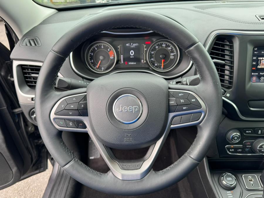 2019 Jeep Cherokee Latitude Plus 4x4, available for sale in Irvington, New Jersey | Elis Motors Corp. Irvington, New Jersey 2019 Jeep Cherokee Latitude Plus 4x4, available for sale in Irvington, New Jersey | Elis Motors Corp. Irvington, New Jersey