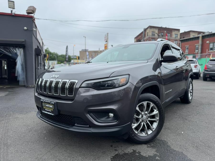 2019 Jeep Cherokee Latitude Plus 4x4, available for sale in Irvington, New Jersey | Elis Motors Corp. Irvington, New Jersey 2019 Jeep Cherokee Latitude Plus 4x4, available for sale in Irvington, New Jersey | Elis Motors Corp. Irvington, New Jersey