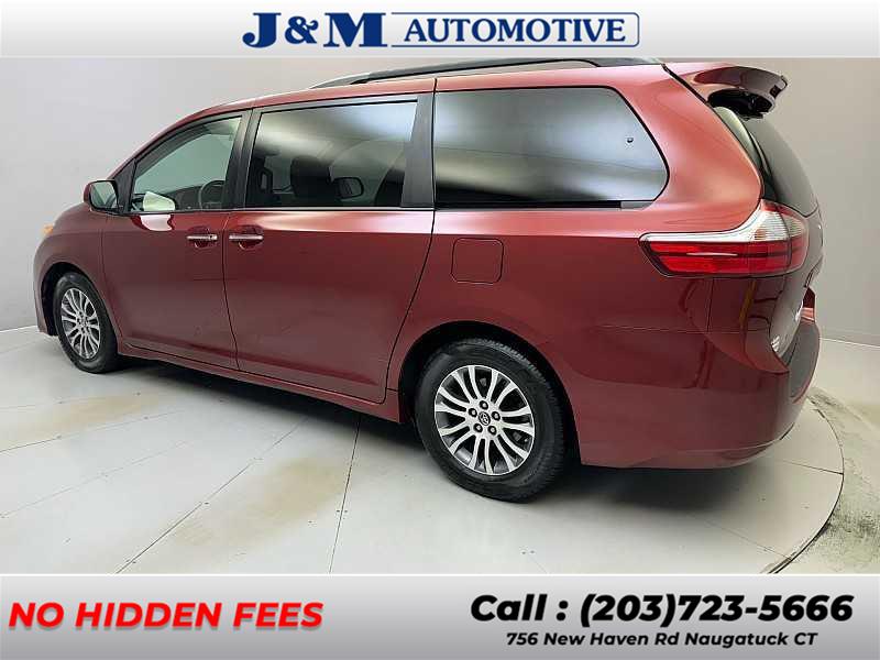 2018 Toyota Sienna XLE, available for sale in Naugatuck, Connecticut | J&M Automotive Sls&Svc LLC. Naugatuck, Connecticut 2018 Toyota Sienna XLE, available for sale in Naugatuck, Connecticut | J&M Automotive Sls&Svc LLC. Naugatuck, Connecticut