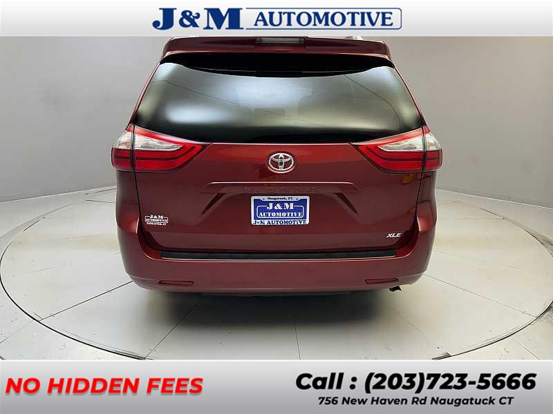 2018 Toyota Sienna XLE, available for sale in Naugatuck, Connecticut | J&M Automotive Sls&Svc LLC. Naugatuck, Connecticut 2018 Toyota Sienna XLE, available for sale in Naugatuck, Connecticut | J&M Automotive Sls&Svc LLC. Naugatuck, Connecticut