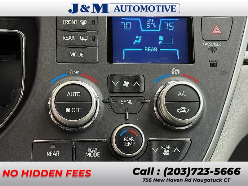 2018 Toyota Sienna XLE, available for sale in Naugatuck, Connecticut | J&M Automotive Sls&Svc LLC. Naugatuck, Connecticut 2018 Toyota Sienna XLE, available for sale in Naugatuck, Connecticut | J&M Automotive Sls&Svc LLC. Naugatuck, Connecticut