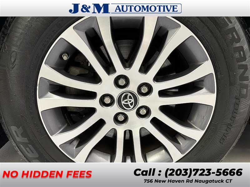 2018 Toyota Sienna XLE, available for sale in Naugatuck, Connecticut | J&M Automotive Sls&Svc LLC. Naugatuck, Connecticut 2018 Toyota Sienna XLE, available for sale in Naugatuck, Connecticut | J&M Automotive Sls&Svc LLC. Naugatuck, Connecticut