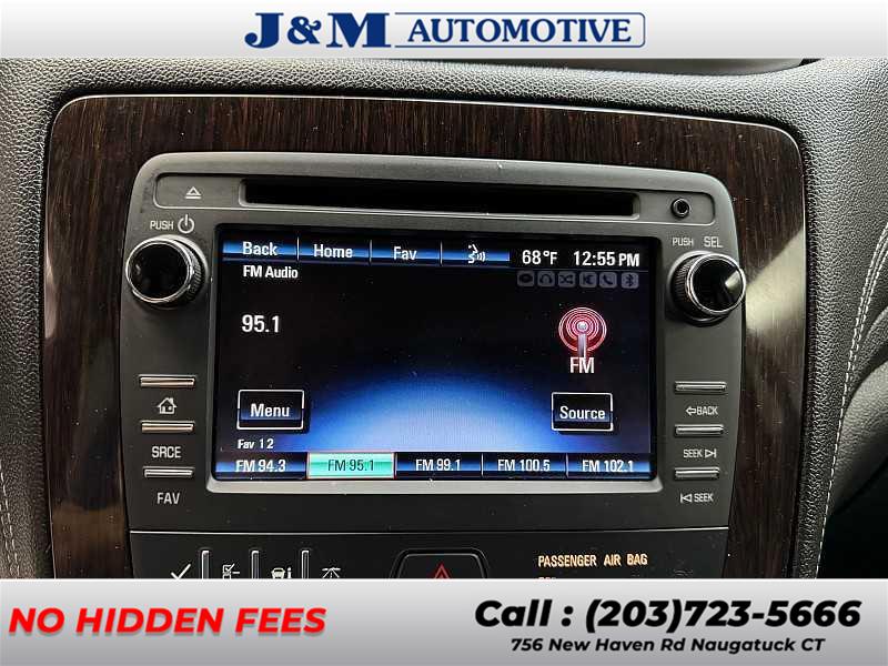 2017 Chevrolet Traverse LT, available for sale in Naugatuck, Connecticut | J&M Automotive Sls&Svc LLC. Naugatuck, Connecticut 2017 Chevrolet Traverse LT, available for sale in Naugatuck, Connecticut | J&M Automotive Sls&Svc LLC. Naugatuck, Connecticut