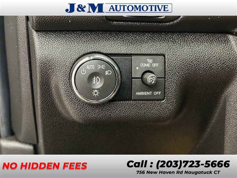 2017 Chevrolet Traverse LT, available for sale in Naugatuck, Connecticut | J&M Automotive Sls&Svc LLC. Naugatuck, Connecticut 2017 Chevrolet Traverse LT, available for sale in Naugatuck, Connecticut | J&M Automotive Sls&Svc LLC. Naugatuck, Connecticut