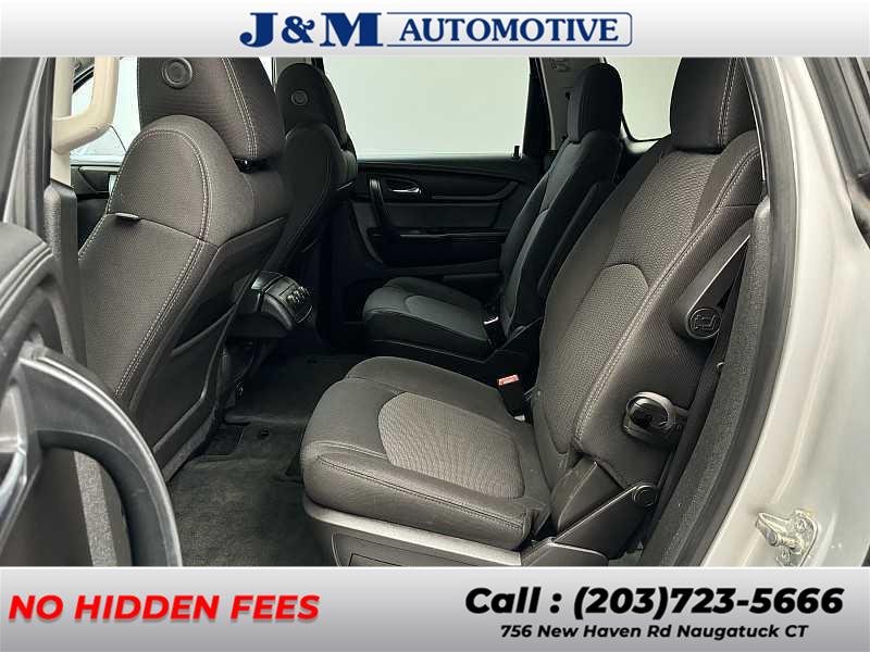 2017 Chevrolet Traverse LT, available for sale in Naugatuck, Connecticut | J&M Automotive Sls&Svc LLC. Naugatuck, Connecticut 2017 Chevrolet Traverse LT, available for sale in Naugatuck, Connecticut | J&M Automotive Sls&Svc LLC. Naugatuck, Connecticut