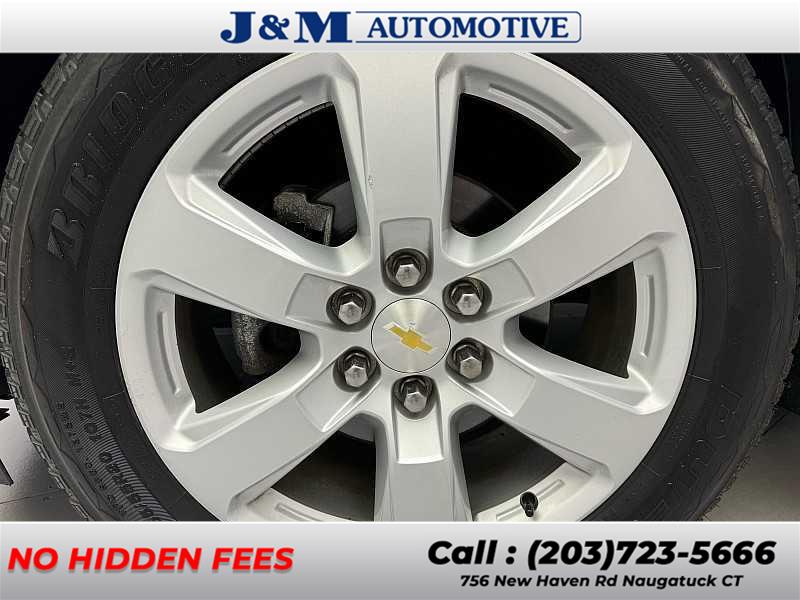 2017 Chevrolet Traverse LT, available for sale in Naugatuck, Connecticut | J&M Automotive Sls&Svc LLC. Naugatuck, Connecticut 2017 Chevrolet Traverse LT, available for sale in Naugatuck, Connecticut | J&M Automotive Sls&Svc LLC. Naugatuck, Connecticut