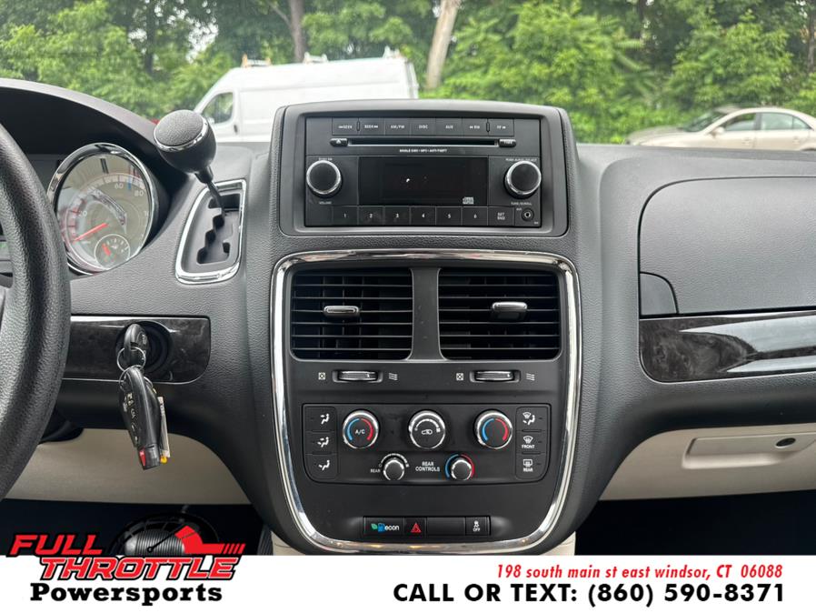 2012 Dodge Grand Caravan 4dr Wgn SXT, available for sale in East Windsor, Connecticut | Full Throttle Power Sports LLC. East Windsor, Connecticut 2012 Dodge Grand Caravan 4dr Wgn SXT, available for sale in East Windsor, Connecticut | Full Throttle Power Sports LLC. East Windsor, Connecticut