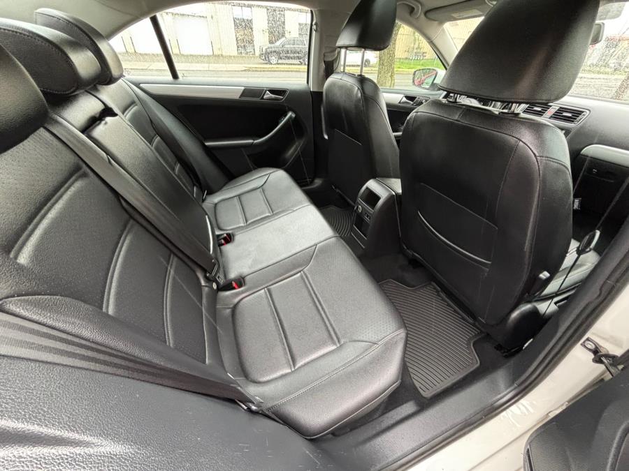 2013 Volkswagen Jetta Sedan 4dr Auto SE PZEV, available for sale in New haven, Connecticut | Wilson Maturo Motors. New haven, Connecticut 2013 Volkswagen Jetta Sedan 4dr Auto SE PZEV, available for sale in New haven, Connecticut | Wilson Maturo Motors. New haven, Connecticut