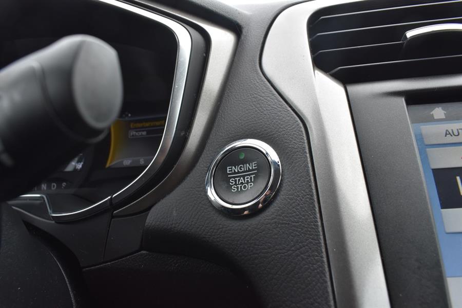 2017 Ford Fusion SE, available for sale in Patchogue, New York | 112 Auto Plaza. Patchogue, New York 2017 Ford Fusion SE, available for sale in Patchogue, New York | 112 Auto Plaza. Patchogue, New York