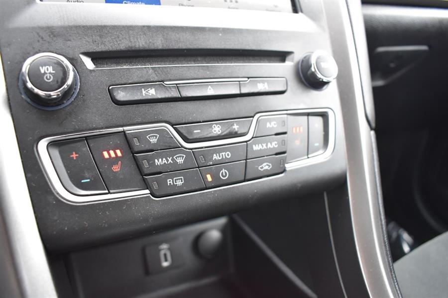 2017 Ford Fusion SE, available for sale in Patchogue, New York | 112 Auto Plaza. Patchogue, New York 2017 Ford Fusion SE, available for sale in Patchogue, New York | 112 Auto Plaza. Patchogue, New York