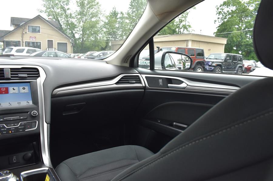 2017 Ford Fusion SE, available for sale in Patchogue, New York | 112 Auto Plaza. Patchogue, New York 2017 Ford Fusion SE, available for sale in Patchogue, New York | 112 Auto Plaza. Patchogue, New York