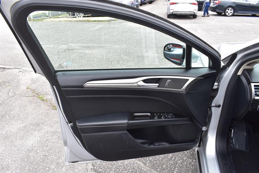 2017 Ford Fusion SE, available for sale in Patchogue, New York | 112 Auto Plaza. Patchogue, New York 2017 Ford Fusion SE, available for sale in Patchogue, New York | 112 Auto Plaza. Patchogue, New York