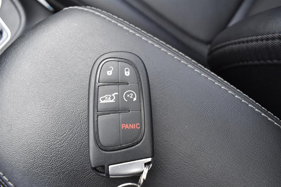 2022 Jeep Cherokee LIMITED, available for sale in Patchogue, New York | 112 Auto Plaza. Patchogue, New York 2022 Jeep Cherokee LIMITED, available for sale in Patchogue, New York | 112 Auto Plaza. Patchogue, New York