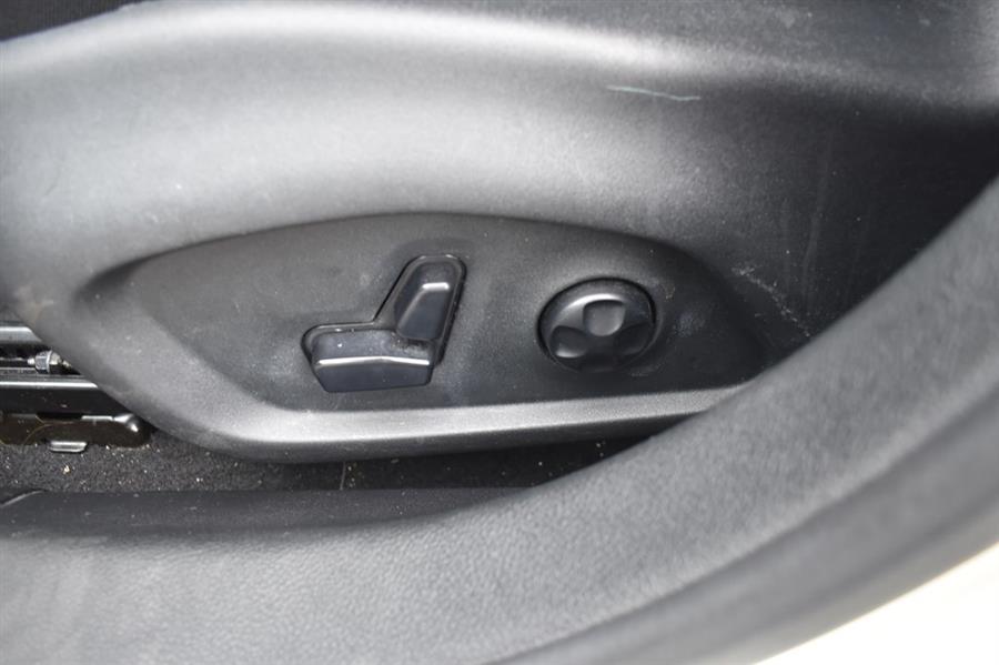 2019 Jeep Compass LIMITED, available for sale in Patchogue, New York | 112 Auto Plaza. Patchogue, New York 2019 Jeep Compass LIMITED, available for sale in Patchogue, New York | 112 Auto Plaza. Patchogue, New York