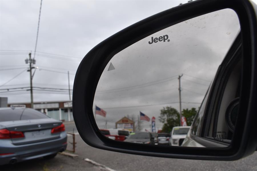 2019 Jeep Compass LIMITED, available for sale in Patchogue, New York | 112 Auto Plaza. Patchogue, New York 2019 Jeep Compass LIMITED, available for sale in Patchogue, New York | 112 Auto Plaza. Patchogue, New York