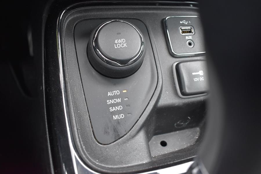 2019 Jeep Compass LIMITED, available for sale in Patchogue, New York | 112 Auto Plaza. Patchogue, New York 2019 Jeep Compass LIMITED, available for sale in Patchogue, New York | 112 Auto Plaza. Patchogue, New York