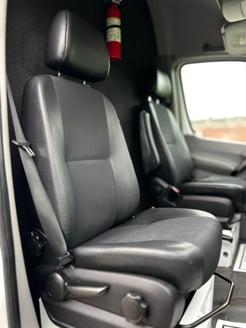 2018 Mercedes-Benz Sprinter Thermo King V520 RT MAX 3500XD High Roof V6 170" Extended RWD, available for sale in Paterson, New Jersey | Speedway Commercial Motors LLC. Paterson, New Jersey 2018 Mercedes-Benz Sprinter Thermo King V520 RT MAX 3500XD High Roof V6 170" Extended RWD, available for sale in Paterson, New Jersey | Speedway Commercial Motors LLC. Paterson, New Jersey