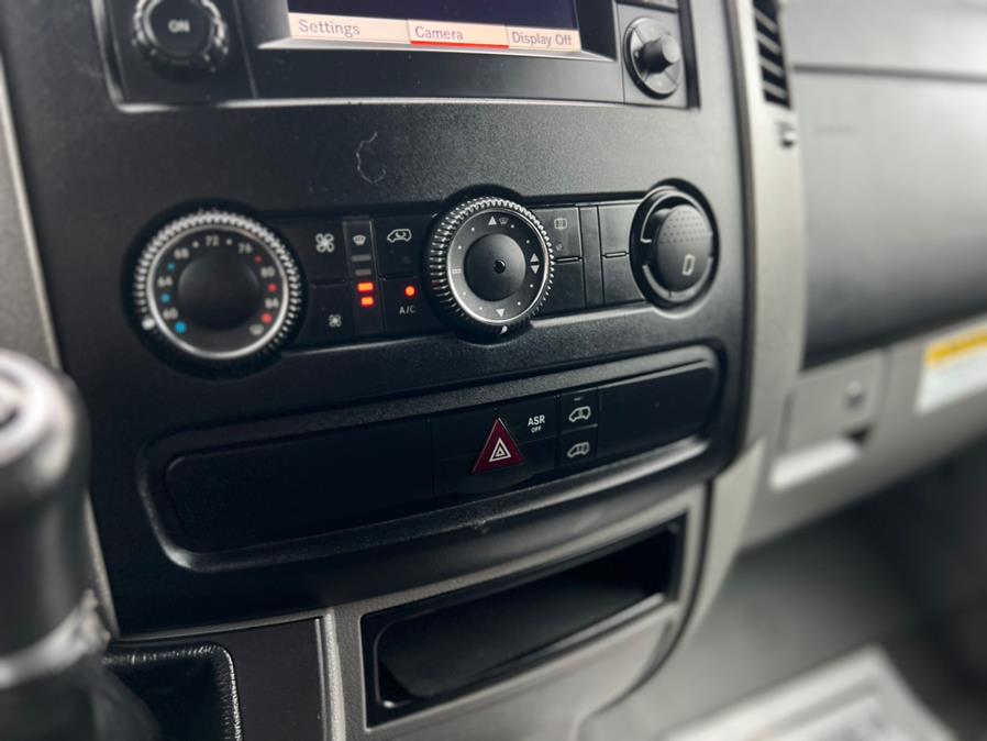 2018 Mercedes-Benz Sprinter Thermo King V520 RT MAX 3500XD High Roof V6 170" Extended RWD, available for sale in Paterson, New Jersey | Speedway Commercial Motors LLC. Paterson, New Jersey 2018 Mercedes-Benz Sprinter Thermo King V520 RT MAX 3500XD High Roof V6 170" Extended RWD, available for sale in Paterson, New Jersey | Speedway Commercial Motors LLC. Paterson, New Jersey