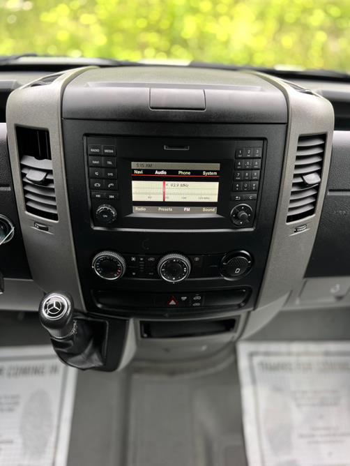 2018 Mercedes-Benz Sprinter Thermo King V520 RT MAX 3500XD High Roof V6 170" Extended RWD, available for sale in Paterson, New Jersey | Speedway Commercial Motors LLC. Paterson, New Jersey 2018 Mercedes-Benz Sprinter Thermo King V520 RT MAX 3500XD High Roof V6 170" Extended RWD, available for sale in Paterson, New Jersey | Speedway Commercial Motors LLC. Paterson, New Jersey