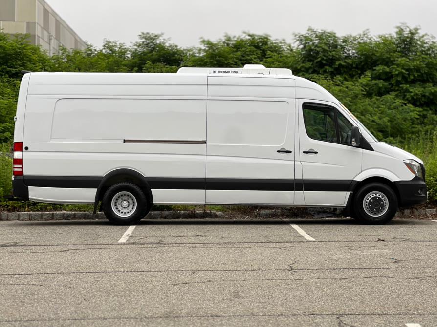 2018 Mercedes-Benz Sprinter Thermo King V520 RT MAX 3500XD High Roof V6 170" Extended RWD, available for sale in Paterson, New Jersey | Speedway Commercial Motors LLC. Paterson, New Jersey 2018 Mercedes-Benz Sprinter Thermo King V520 RT MAX 3500XD High Roof V6 170" Extended RWD, available for sale in Paterson, New Jersey | Speedway Commercial Motors LLC. Paterson, New Jersey