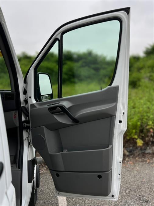 2018 Mercedes-Benz Sprinter Thermo King V520 RT MAX 3500XD High Roof V6 170" Extended RWD, available for sale in Paterson, New Jersey | Speedway Commercial Motors LLC. Paterson, New Jersey 2018 Mercedes-Benz Sprinter Thermo King V520 RT MAX 3500XD High Roof V6 170" Extended RWD, available for sale in Paterson, New Jersey | Speedway Commercial Motors LLC. Paterson, New Jersey