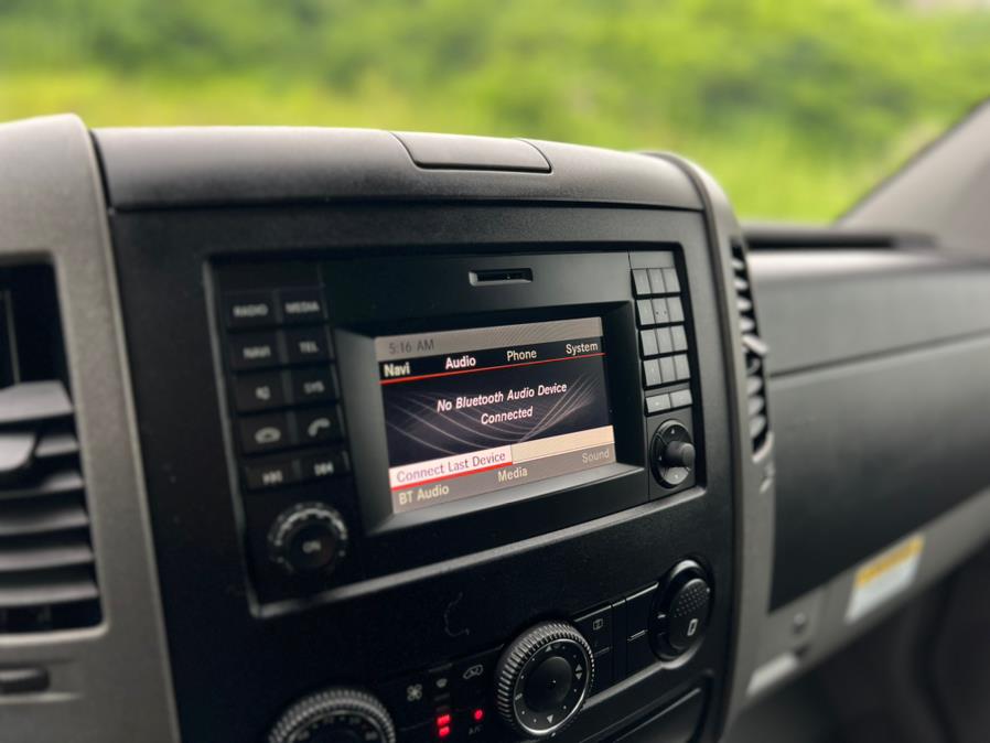 2018 Mercedes-Benz Sprinter Thermo King V520 RT MAX 3500XD High Roof V6 170" Extended RWD, available for sale in Paterson, New Jersey | Speedway Commercial Motors LLC. Paterson, New Jersey 2018 Mercedes-Benz Sprinter Thermo King V520 RT MAX 3500XD High Roof V6 170" Extended RWD, available for sale in Paterson, New Jersey | Speedway Commercial Motors LLC. Paterson, New Jersey